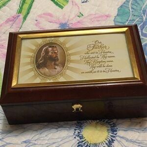 Musical Jesus jewelry box.  Plays Amazing Grace.